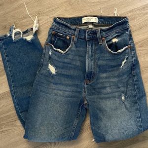 Abercrombie and Fitch high rise jeans 26/2R